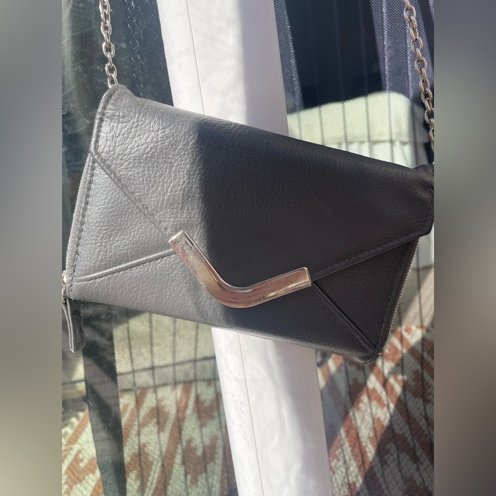 Small grey crossbody